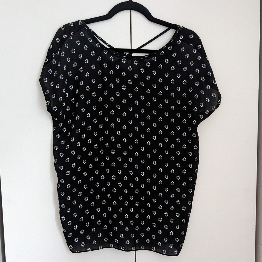 Loft XS Black Floral Print Shirt